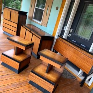 MCM Huntley Furniture Architectural Bedroom Set